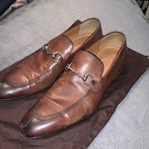 Gucci strawberry brixton loafers in brown
